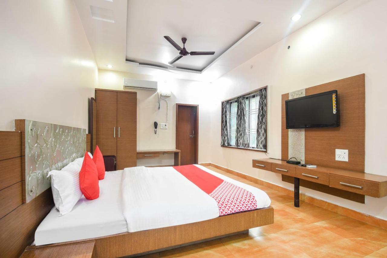 Oyo 47464 Hotel The Country Club Bilāspur Eksteriør billede