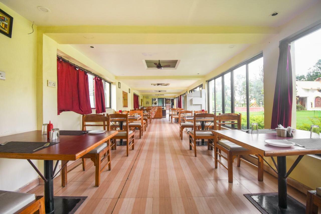 Oyo 47464 Hotel The Country Club Bilāspur Eksteriør billede